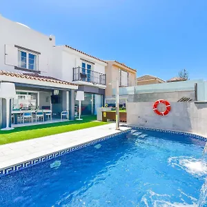 https://villa-meloneras-hills-19.maspalomashotels.com